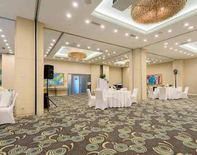  ресторан Ramada