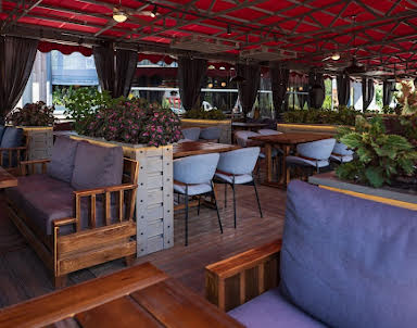  ресторан Рёберная