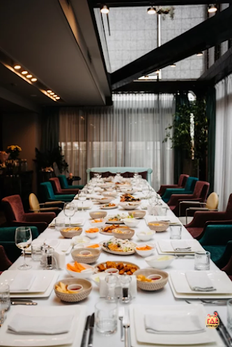 2 этаж в «Somemeat» фотография №3