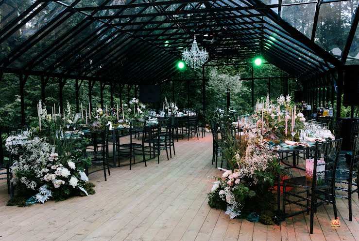 Стеклянная оранжерея в «Forest Dew» фотография №9