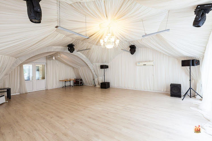 Панорамный шатер в «Villa Arcobaleno» фотография №16