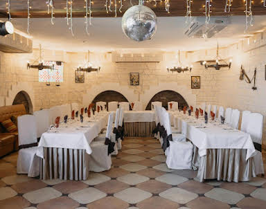 Свадьба в Подворье замка