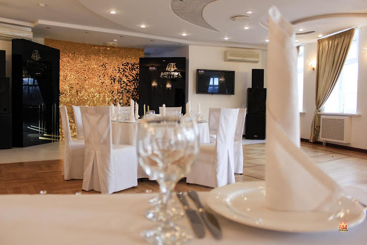 Большой банкетный зал в «Александръ» фотография №5