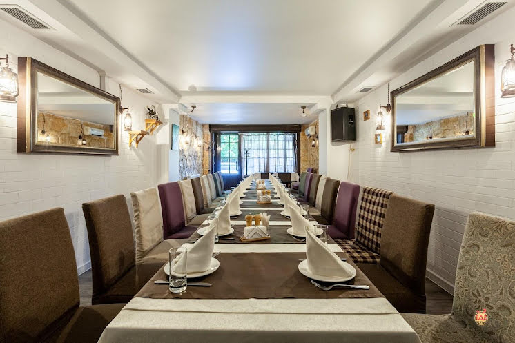 Банкетный зал в «Српска Кафана на Монтажников» фотография №3