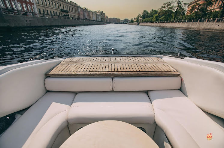 CROWNLINE 266 "BLACK SHERIFF" в «YES BOAT» фотография №3