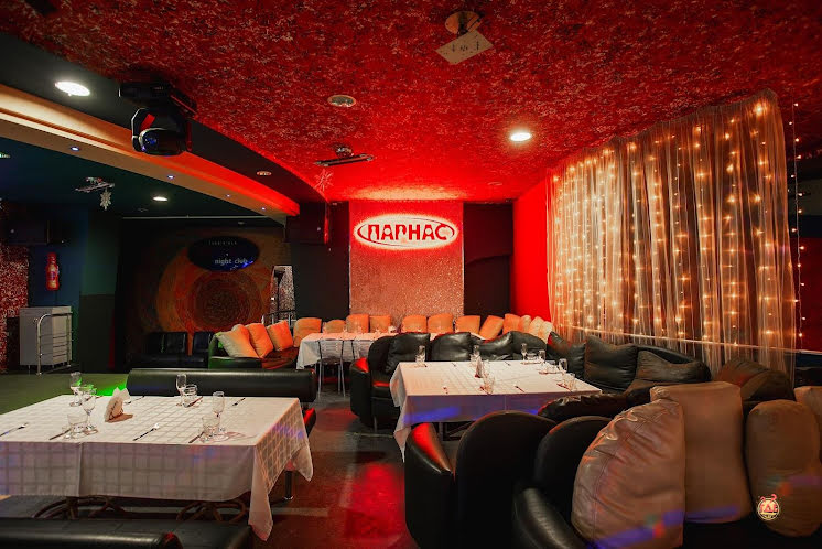 Основной зал в «Парнас» фотография №4