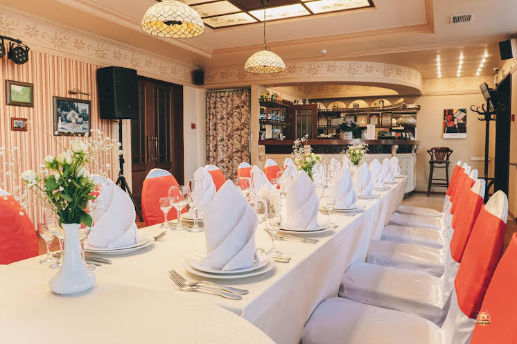 Большой зал в «Green Hotel» фотография №12