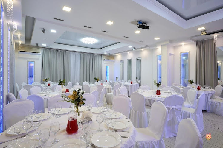 Зеркальный зал в «Лагуна» фотография №3