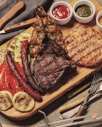 Основной зал в «Рибай» фотография №15