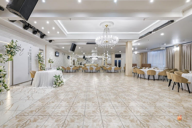 Основной зал в «РАФАЭЛЬ» фотография №15