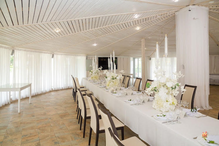 Зал ресторана в «Прибрежный Ярбург» фотография №1