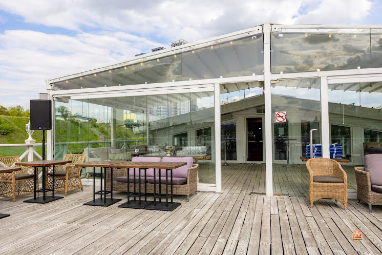 Летняя веранда в «Понтон» фотография №4