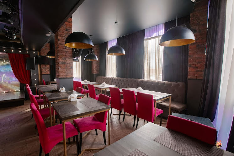 Зал «Грэмми» в «Академия Караоке на Ширямова» фотография №11