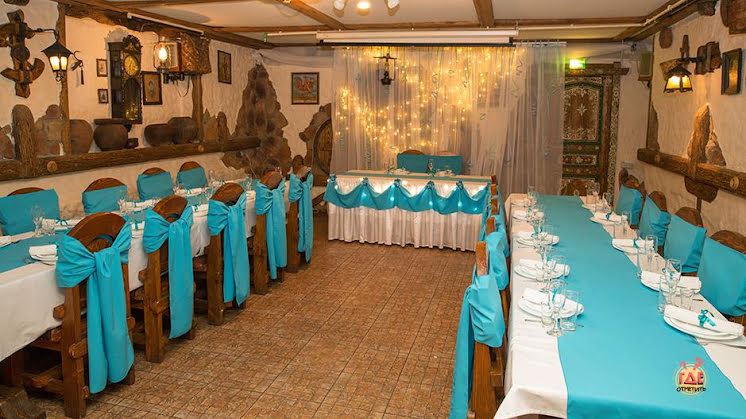 Зал ресторана  в «Три перца» фотография №13