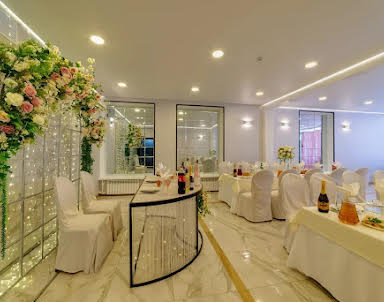  ресторан Амакс