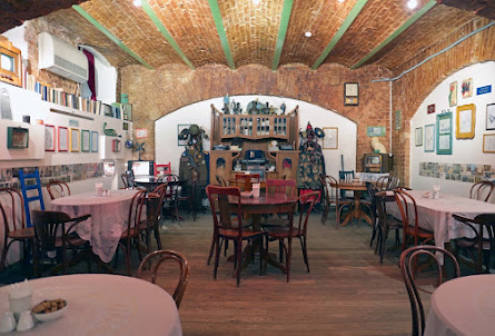 Основной зал  в Малый зал