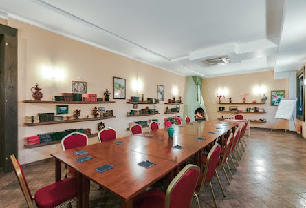 Зал «Библиотека» в Зал «Библиотека»