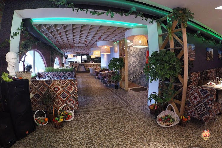 Основной зал в «Цезарь» фотография №6