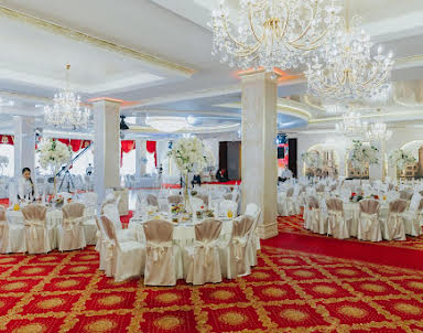  ресторан Metropol Hall