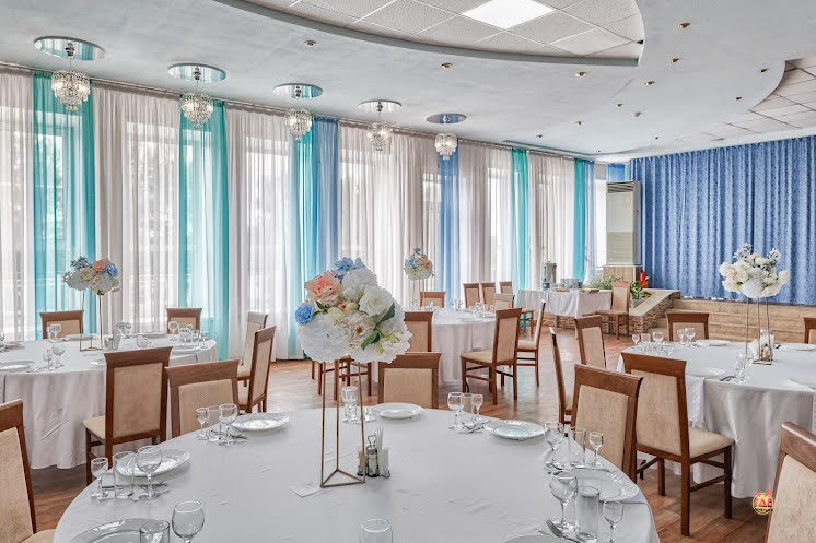 Большой зал в «Иртыш» фотография №2