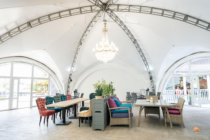 Иверия на Комарова фотография №16