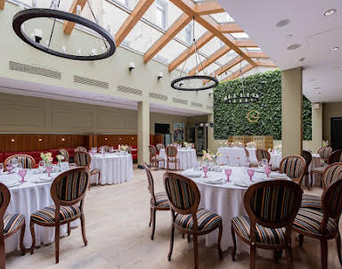 День рождения в Dom Boutique Hotel