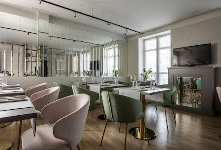 Малый Зеркальный зал  в Малый Зеркальный зал 