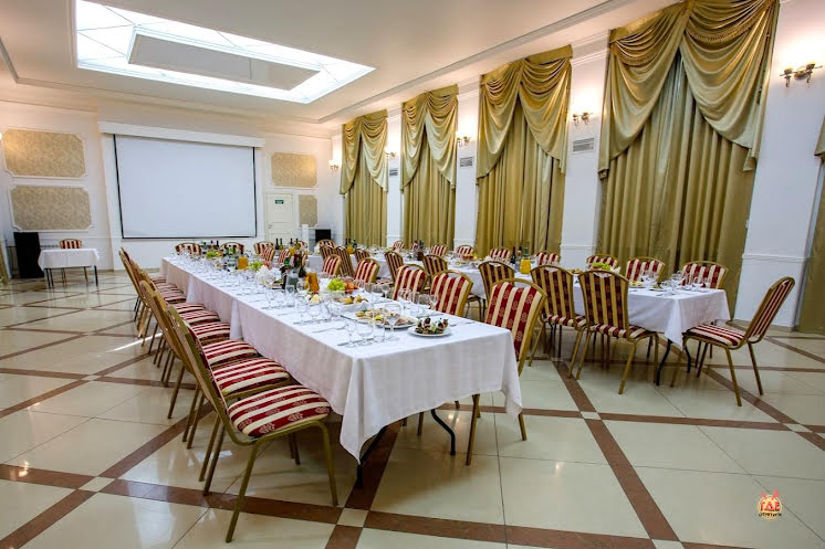 Большой зал в «Богемия на Вавилова» фотография №17