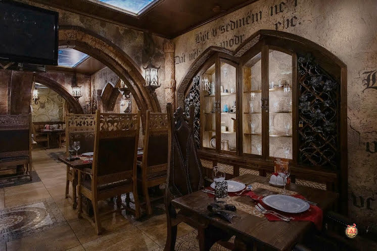 Основной зал в «ПАПАХА» фотография №18