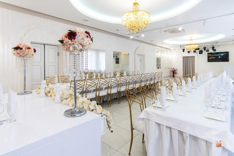 Зал на 65 человек  в «Астория» фотография №15