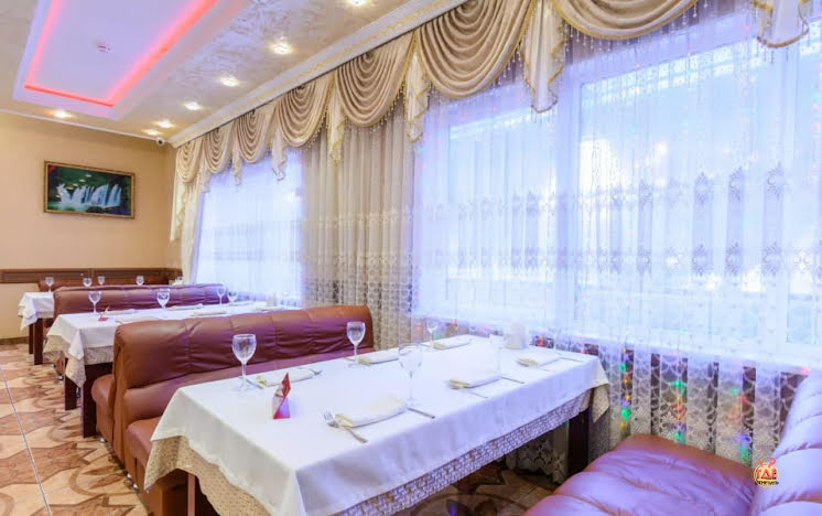 Большой зал в «Лебединое озеро» фотография №9