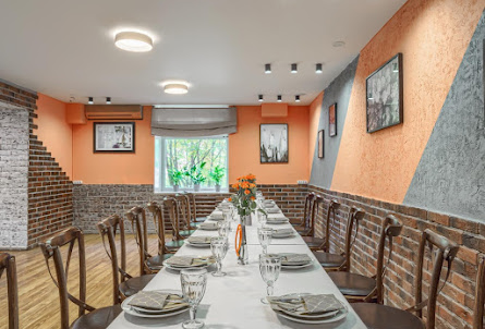 Большой зал в Маленький зал