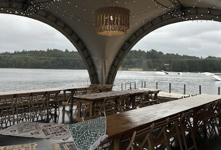 Шатер в Шатер