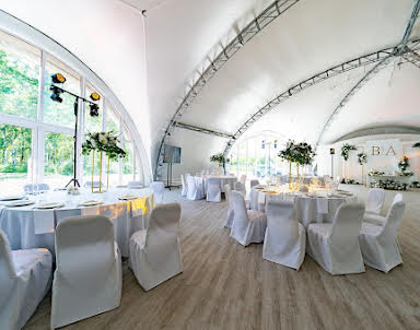  ресторан Cronwell Park Ника