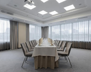  ресторан Hilton Garden Inn Volgograd