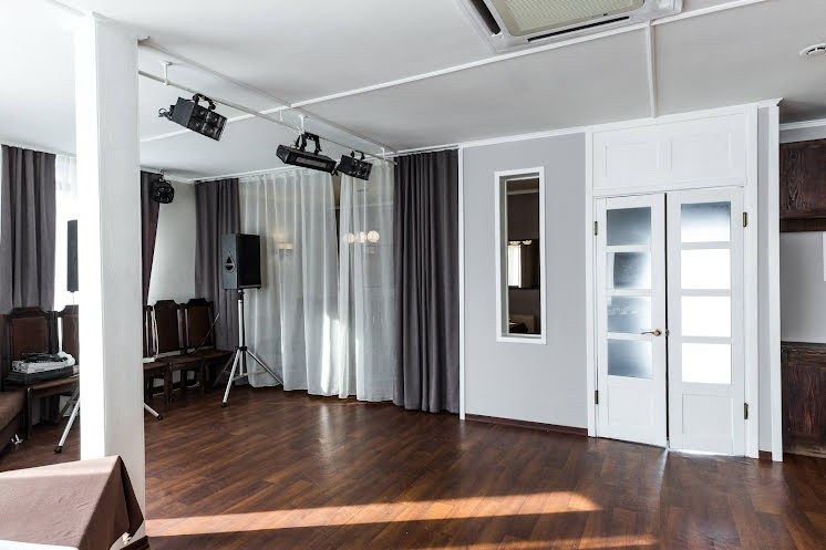 Банкетный зал в «Заповедное» фотография №6