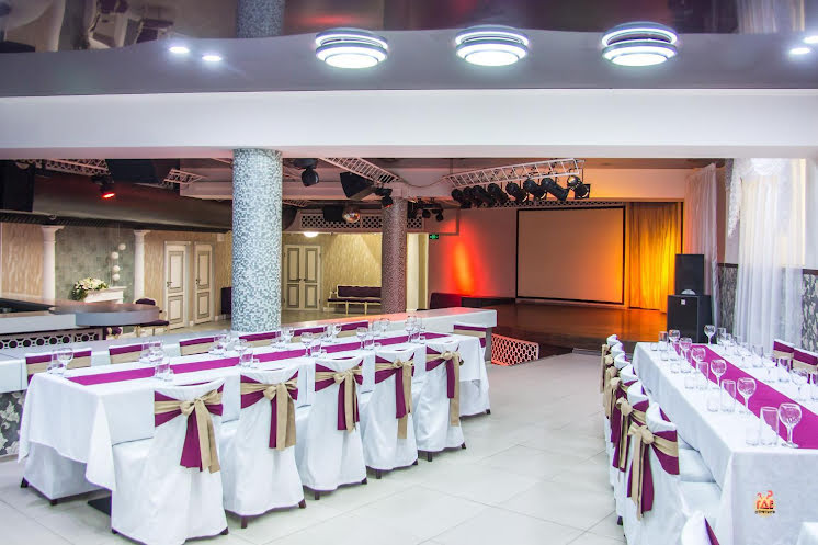 Большой зал  в «Форсаж» фотография №8