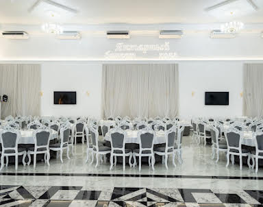 Новый год в Чистые пруды