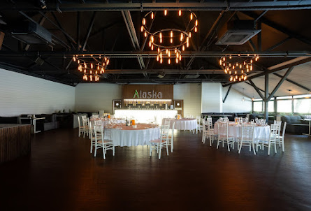 Основной зал в Основной зал