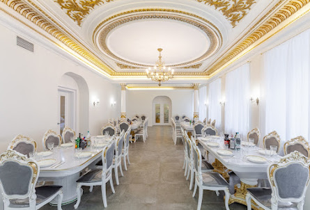 Основной зал в Основной зал