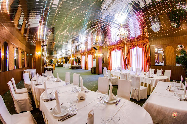 Основной зал в «Рандеву» фотография №7