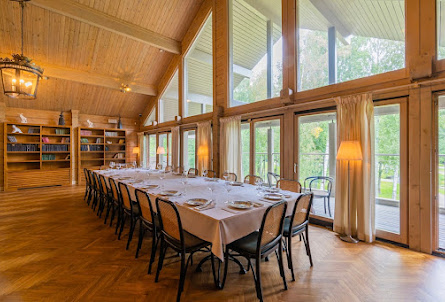 Библиотека в Веранда