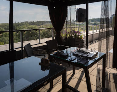  ресторан Astro Plaza