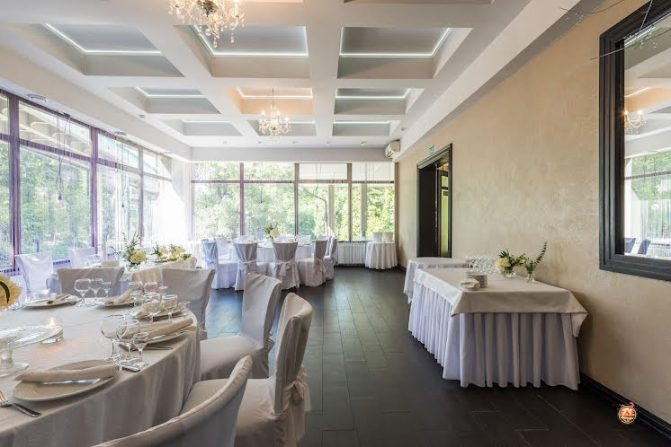 Малый зал в «Времена года в Парке Горького» фотография №4