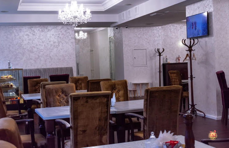 Основной зал в «Gusto» фотография №5