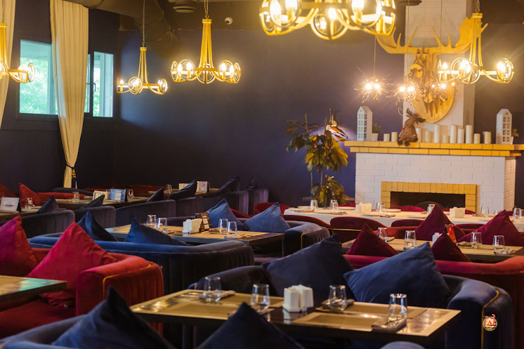 Каминный зал в «Сытый лось на Коломенской» фотография №8