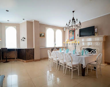  ресторан 9PARROTS