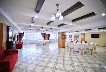 Зал «Старый холст» в Зал «Старый холст»