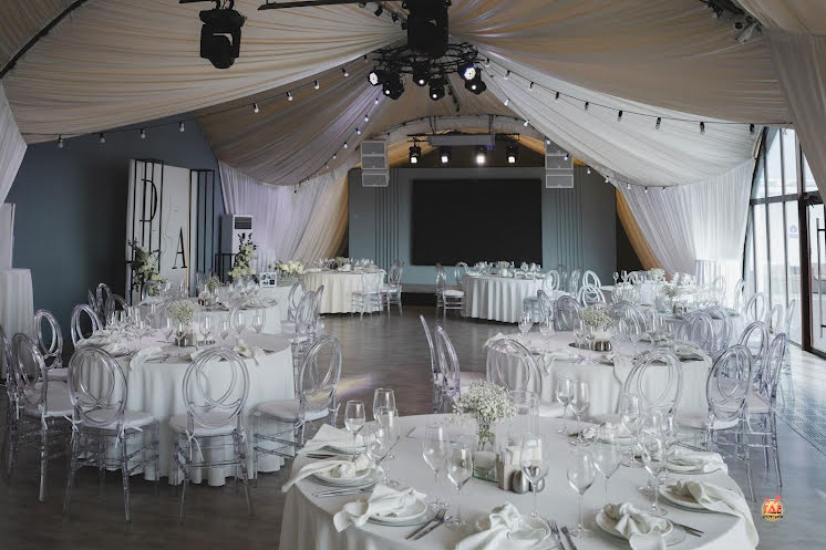 Основной зал в «EVENT ROOF» фотография №1