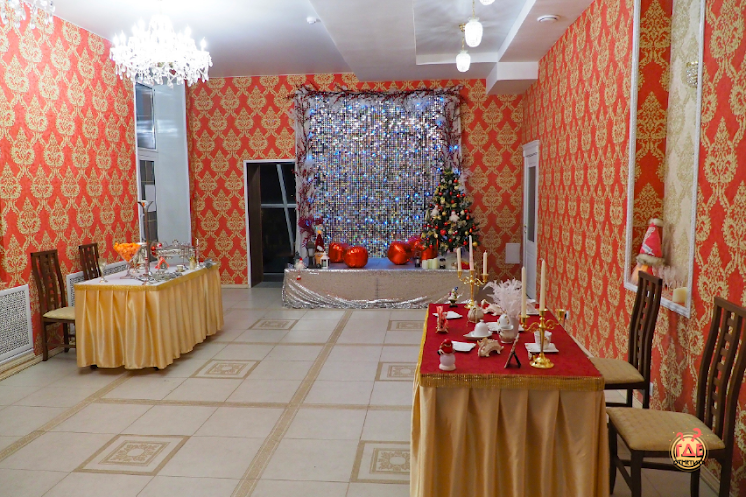 Малый зал в «Самоварник - лесная сказка» фотография №1